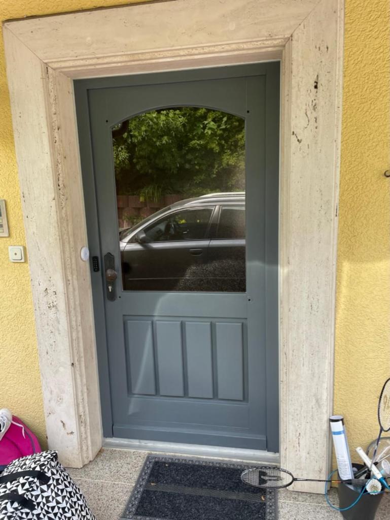 Ferienwohnung An Der Romantischen Strasse Direkt A3 Und A81 Eisingen  Exterior foto