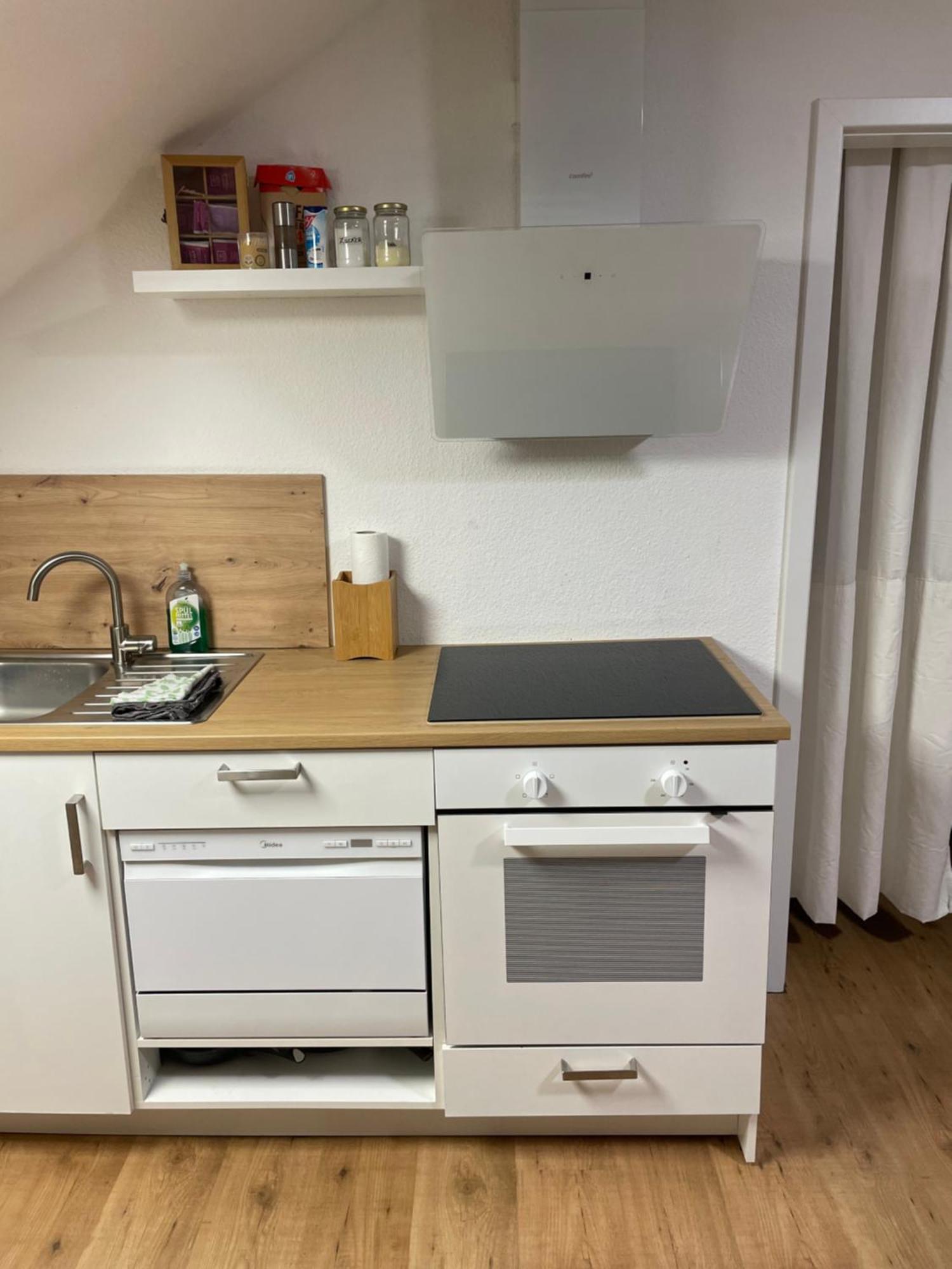 Ferienwohnung An Der Romantischen Strasse Direkt A3 Und A81 Eisingen  Exterior foto