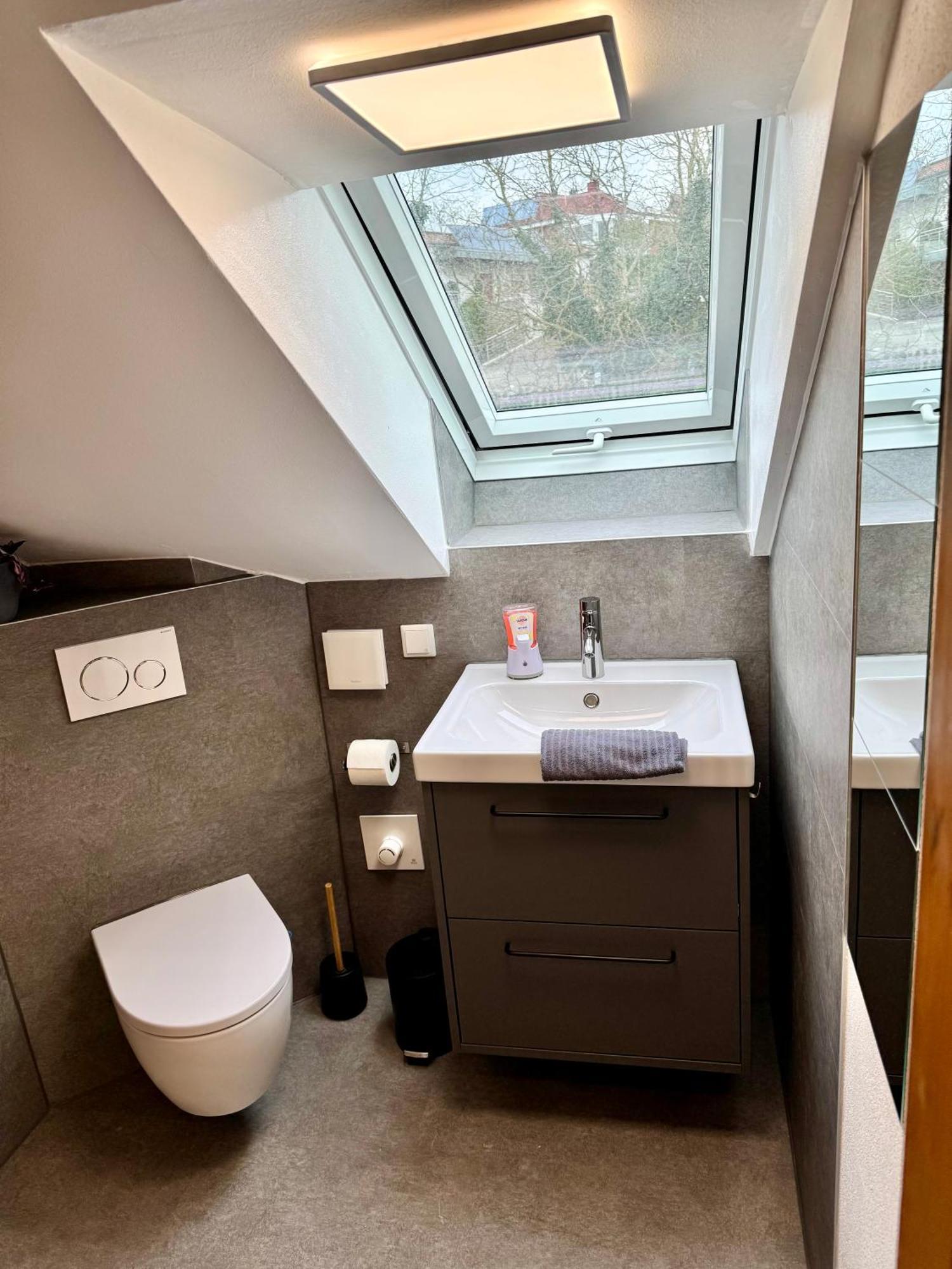 Ferienwohnung An Der Romantischen Strasse Direkt A3 Und A81 Eisingen  Exterior foto